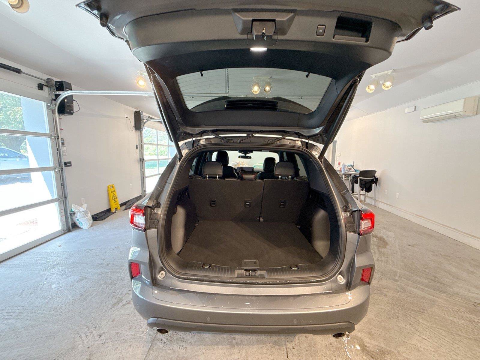 Used 2023 Ford Escape ST-Line Select w/ Tech Pack #2 AWD/4WD image 19