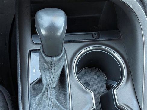 Used 2021 Toyota Camry SE image 12