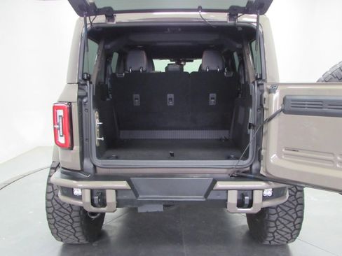 New 2025 Ford Bronco Outer Banks AWD/4WD image 11