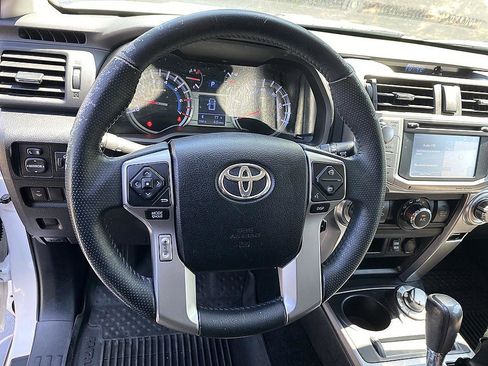 Used 2016 Toyota 4Runner SR5 image 13