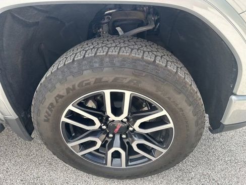 Used 2026 GMC Sierra 1500 AT4 w/ AT4 Premium Package AWD/4WD image 12