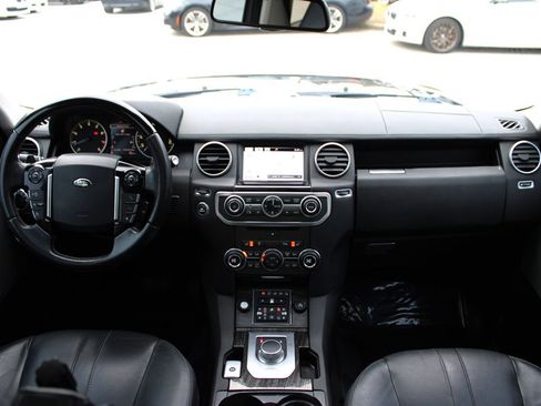 Used 2016 Land Rover LR4 HSE Silver Edition image 12