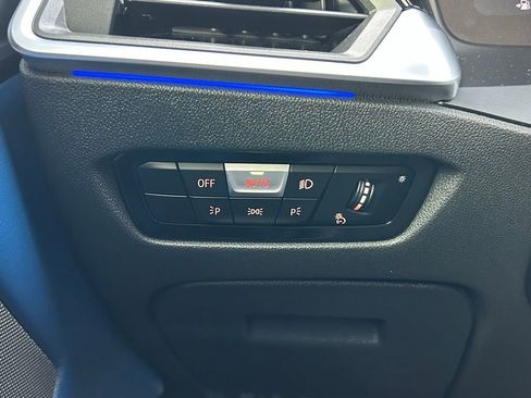 Used 2022 BMW M4 Base w/ Executive Package image 21