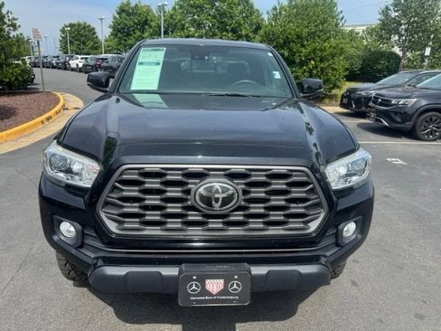 Used 2020 Toyota Tacoma TRD Off-Road w/ Technology Package AWD/4WD image 2