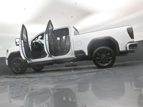 Used 2025 GMC Sierra 2500 AT4 AWD/4WD image 54