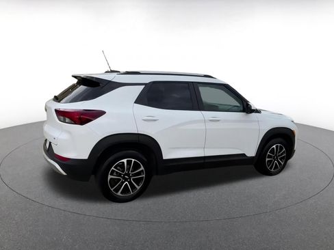 Used 2025 Chevrolet TrailBlazer LT image 14