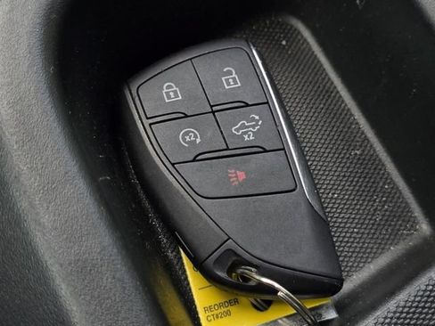 Used 2025 Chevrolet Silverado 1500 LT AWD/4WD image 38