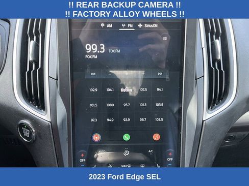 Used 2023 Ford Edge SEL image 4