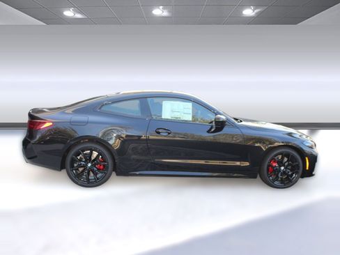 Used 2026 BMW 430i xDrive Coupe w/ M Sport Package AWD/4WD image 8