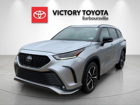 Used 2022 Toyota Highlander XSE image 1
