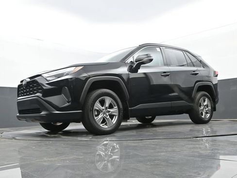 Used 2024 Toyota RAV4 XLE w/ Convenience Package FWD image 29