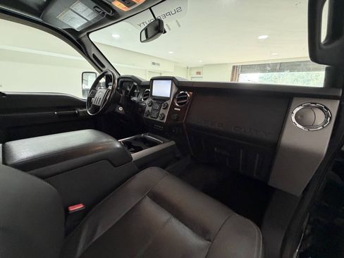 Used 2015 Ford F250 Lariat w/ Chrome Package AWD/4WD image 17