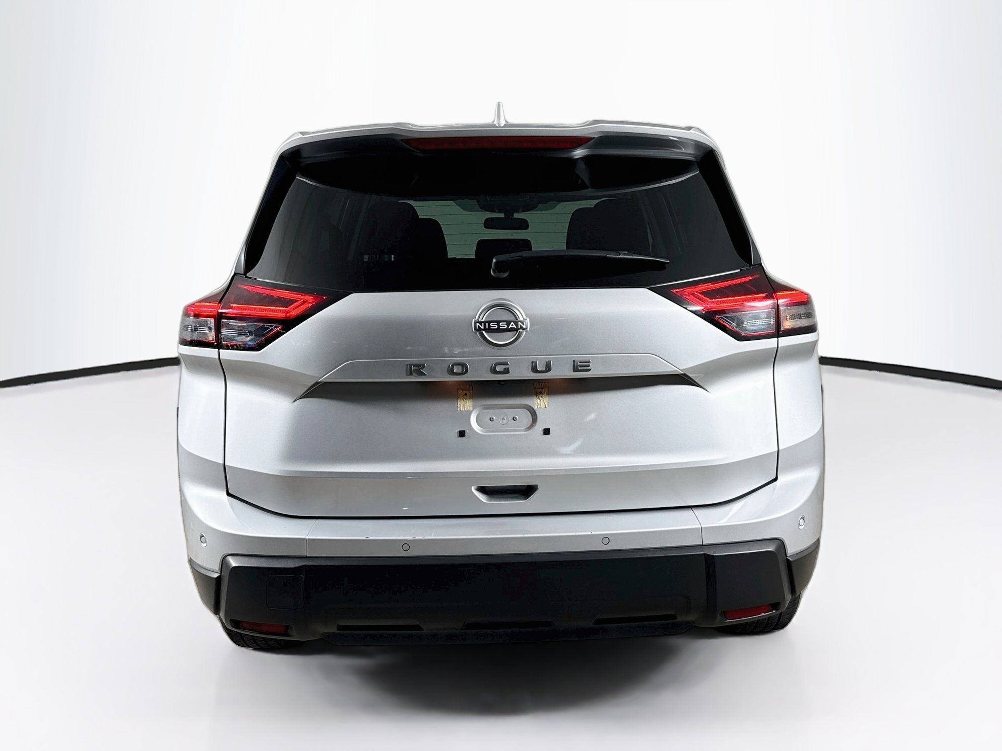 Used 2025 Nissan Rogue SV FWD image 29