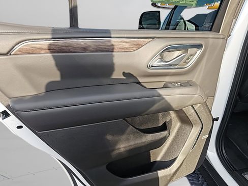 Used 2023 Chevrolet Tahoe Z71 w/ Off-Road Capability Package image 29