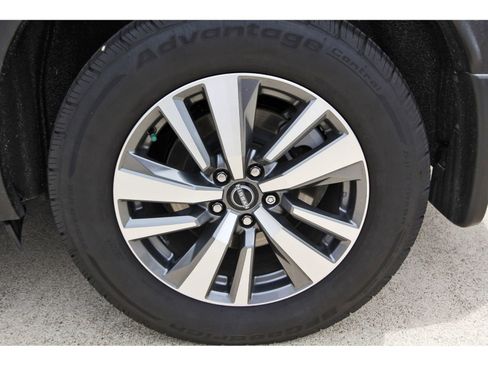 Used 2024 Nissan Pathfinder SL FWD image 30