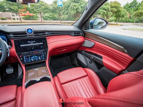 Used 2023 Maserati Grecale Modena image 33