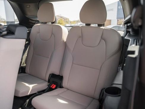 New 2026 Volvo XC90 T8 Plus w/ Protection Package Premier image 36