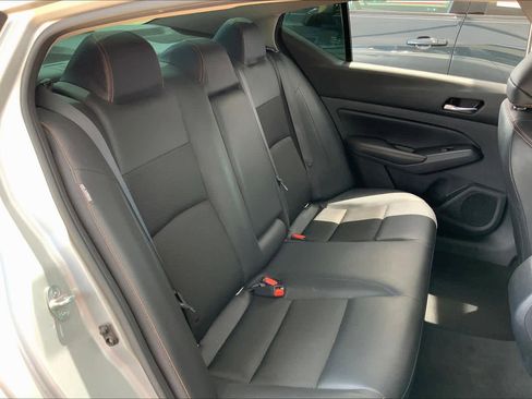 Used 2022 Nissan Altima 2.5 SR image 17