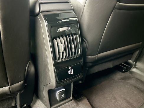 Certified 2023 Jeep Compass Latitude w/ Convenience Group AWD/4WD image 32