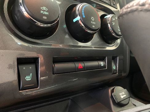 Used 2008 Dodge Challenger SRT8 RWD image 18