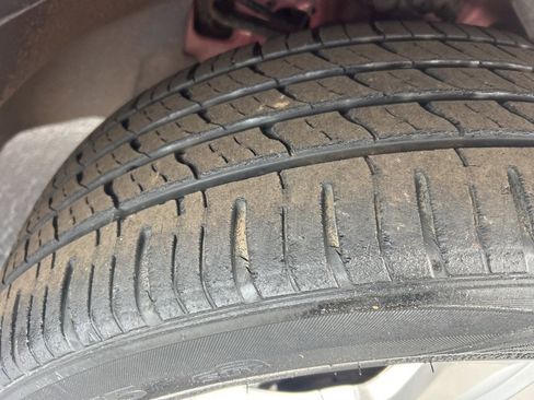 Used 2012 Jeep Liberty Limited Jet image 23