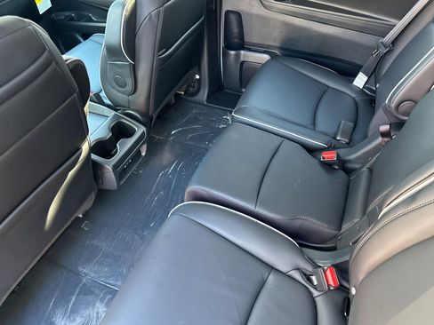 New 2026 Honda Odyssey Touring image 13