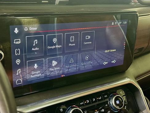 Used 2025 GMC Sierra 1500 Denali Ultimate image 15