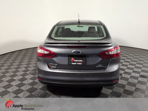 Used 2013 Ford Focus SE w/ Super Fuel Economy (SFE) Pkg image 6