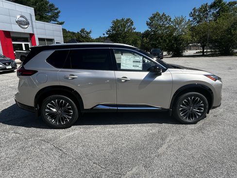 New 2026 Nissan Rogue Platinum w/ Platinum Premium Package AWD/4WD image 8