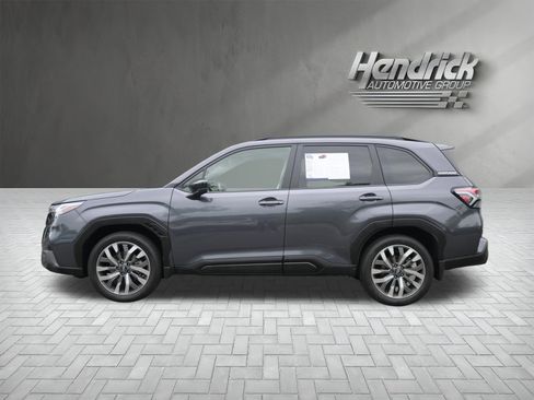 Certified 2025 Subaru Forester Touring AWD/4WD image 6