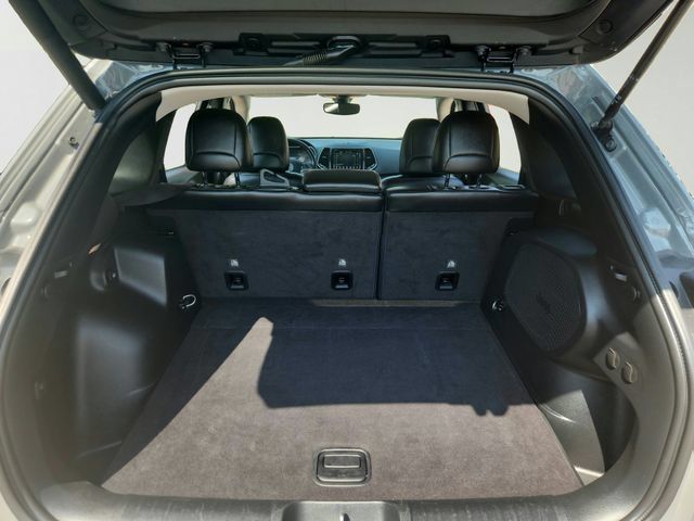 Used 2020 Jeep Cherokee Limited AWD/4WD image 27