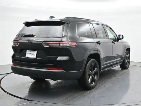 Used 2023 Jeep Grand Cherokee L Laredo AWD/4WD image 5