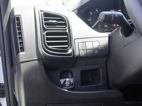 Used 2025 RAM ProMaster 2500 w/ Convenience Group FWD image 12