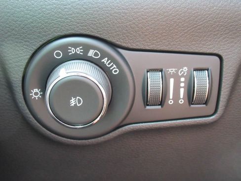 New 2026 Jeep Compass Limited AWD/4WD image 22