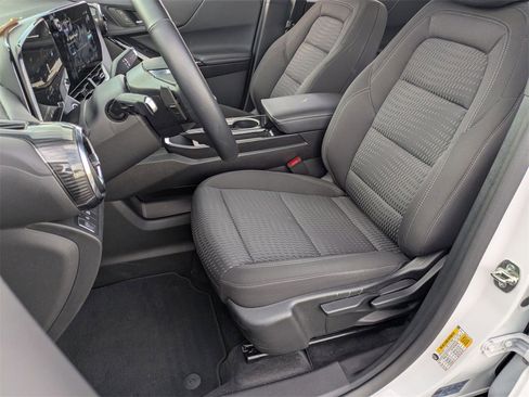 Used 2025 Chevrolet Equinox LT image 14