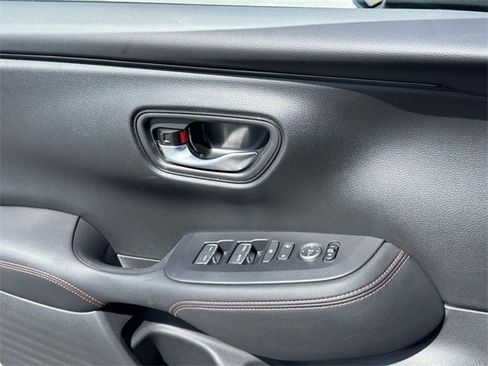 Used 2025 Honda HR-V Sport image 15