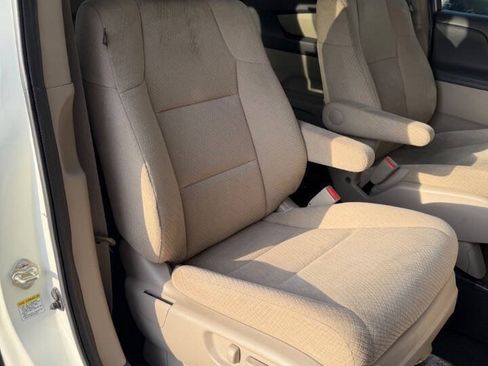 Used 2015 Honda Odyssey EX image 32