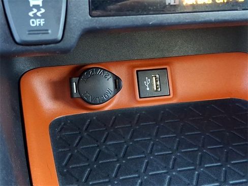 Used 2024 Toyota RAV4 Adventure image 25