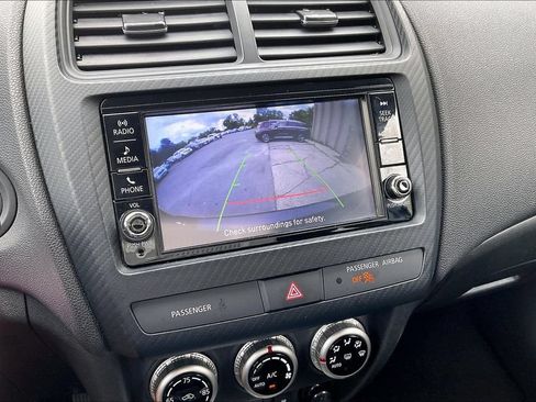 Used 2024 Mitsubishi Outlander Sport ES AWD/4WD image 19