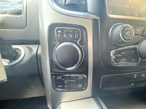 Used 2017 RAM 1500 Big Horn AWD/4WD image 29