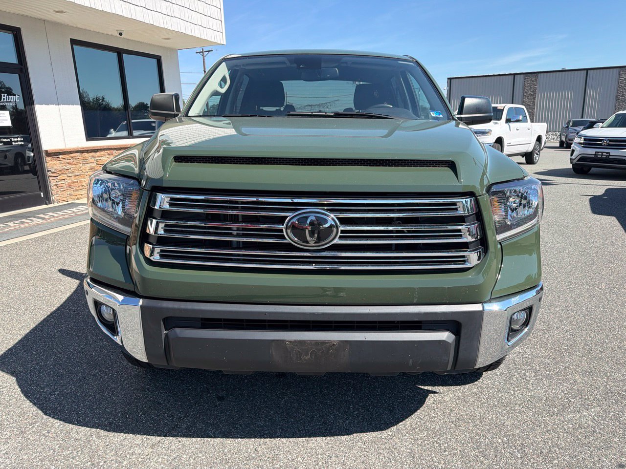 Used 2021 Toyota Tundra SR5 w/ Trail Edition AWD/4WD image 10