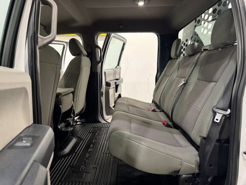 Used 2022 Ford F350 XL w/ Power Equipment Group image 16