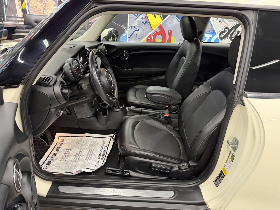 Used 2017 MINI Cooper 2-Door Hardtop FWD image 10