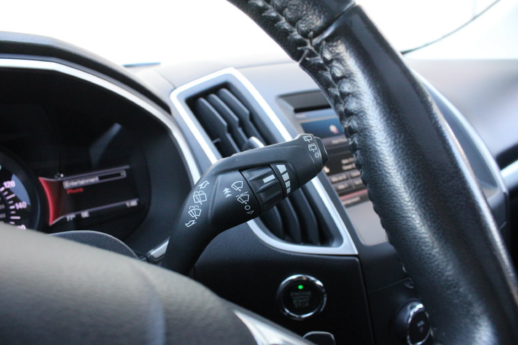 Used 2015 Ford Edge SEL w/ Equipment Group 201A AWD/4WD image 14