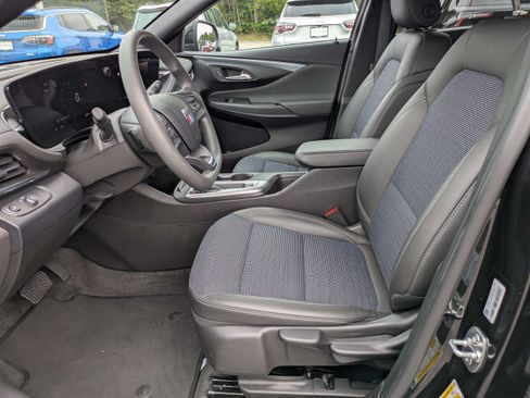 Used 2026 Buick Envista Preferred FWD image 19
