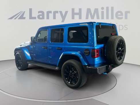 Used 2022 Jeep Wrangler Unlimited Sahara w/ Safety Group AWD/4WD image 3