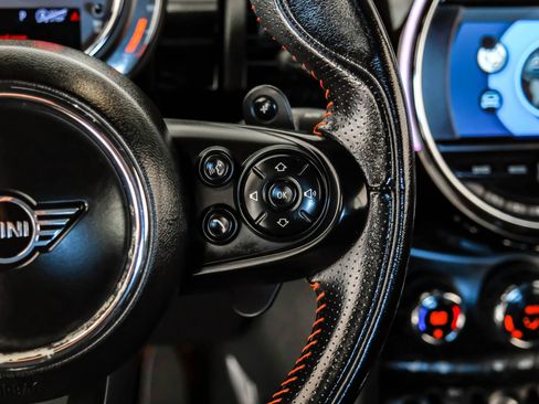 Used 2019 MINI Cooper S image 14