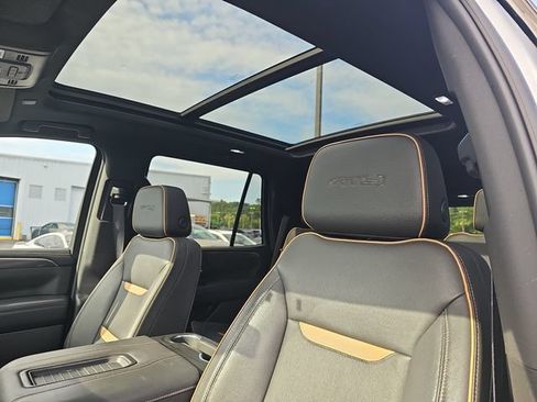 Used 2024 GMC Yukon AT4 w/ AT4 Premium Plus Package AWD/4WD image 16