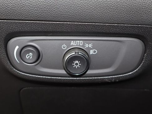 Used 2025 Buick Encore GX Sport Touring w/ Comfort Package AWD/4WD image 20