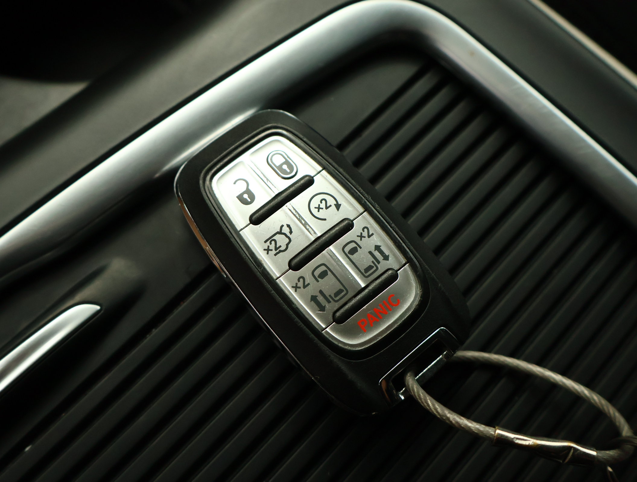 Used 2024 Chrysler Pacifica Touring-L FWD image 31